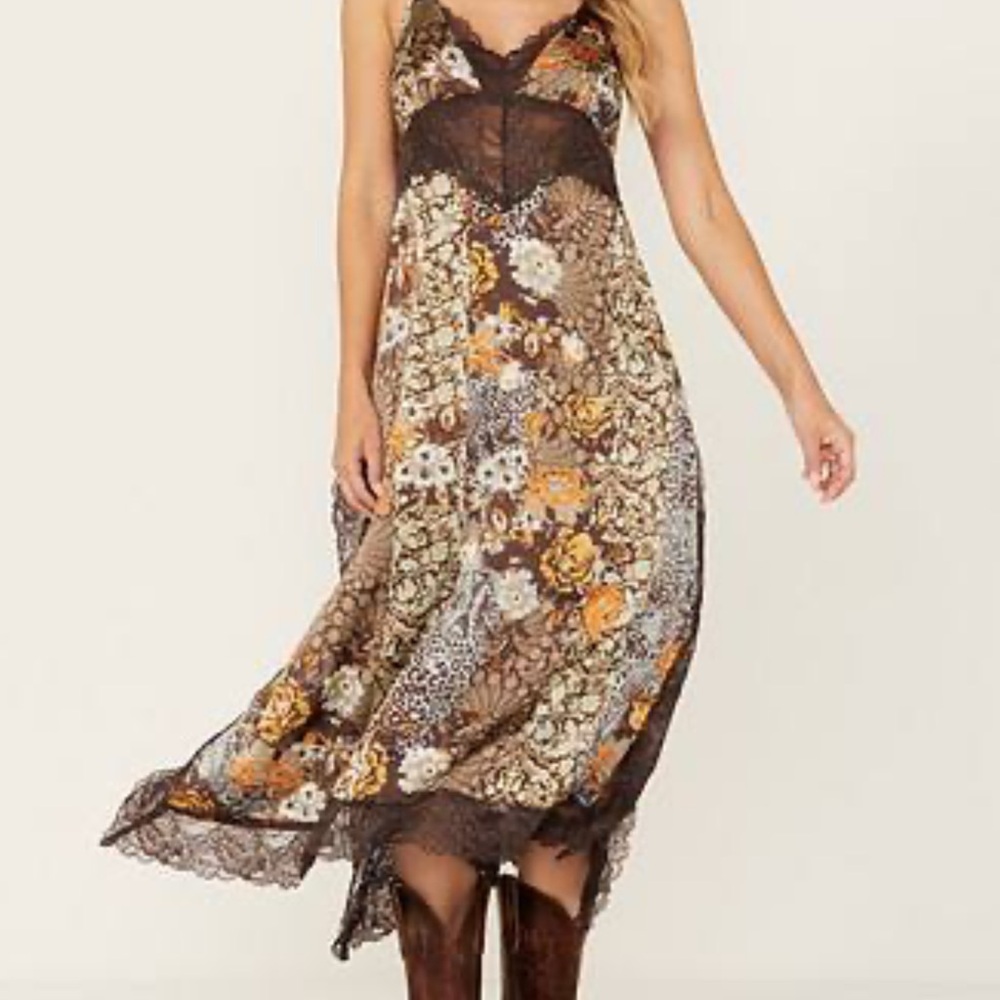 NEW WITH TAGS Free People Floral Lace Midi Dress